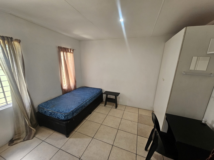 10 Bedroom Property for Sale in Brandwag Free State